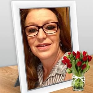 Meet your Posher, Debbie